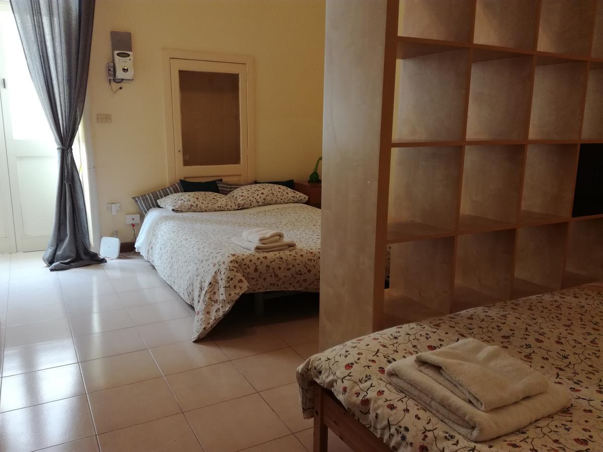La Casa Di Chicca Apartment Лече Екстериор снимка